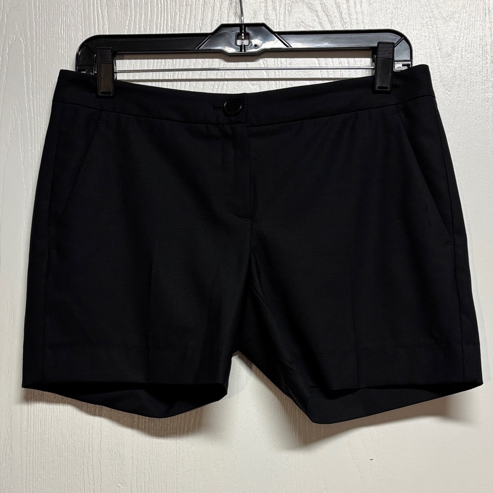 Theory Black Women's‎ Bermudas. Size 6. Wool Blend